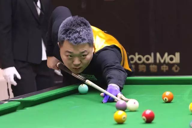 赛场经验的 赛场经验的