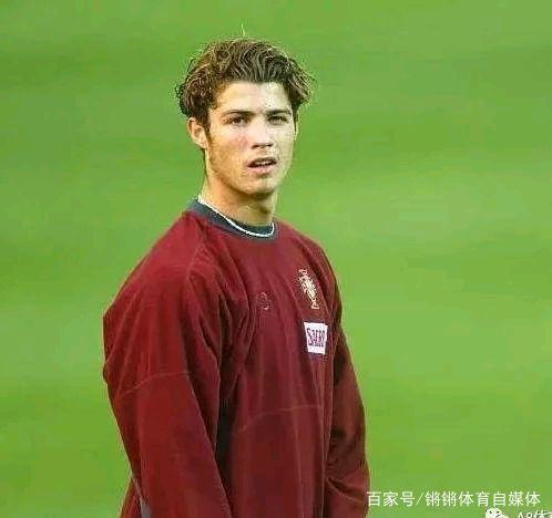 中场球员维 中场球员维